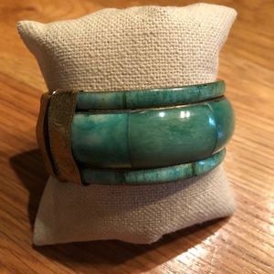 Vintage bangle - jade/turquoise color